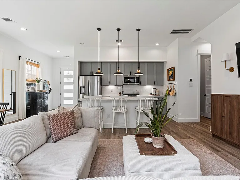 5202 Pinemont Creek Ln — Photo 4