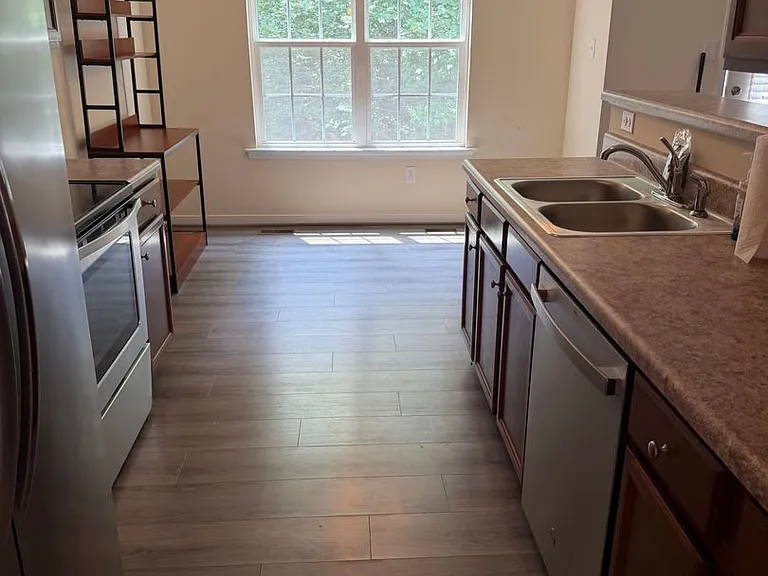 4307 Twisted Oak Dr — Photo 7