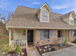 1104 Andrew Brook Ln, Knoxville, TN 37923