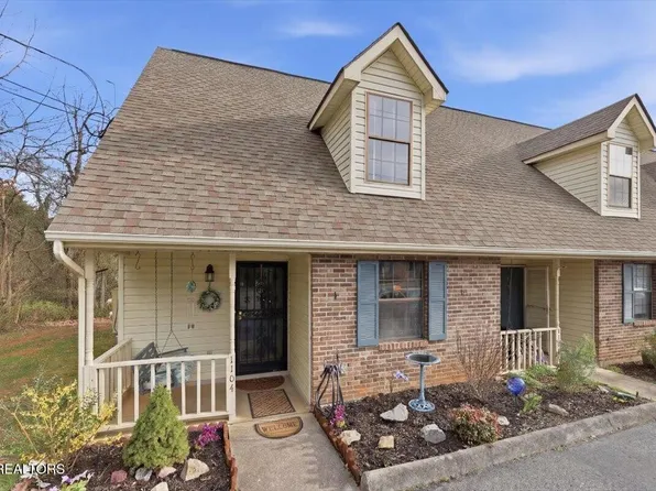 1104 Andrew Brook Ln, Knoxville, TN 37923