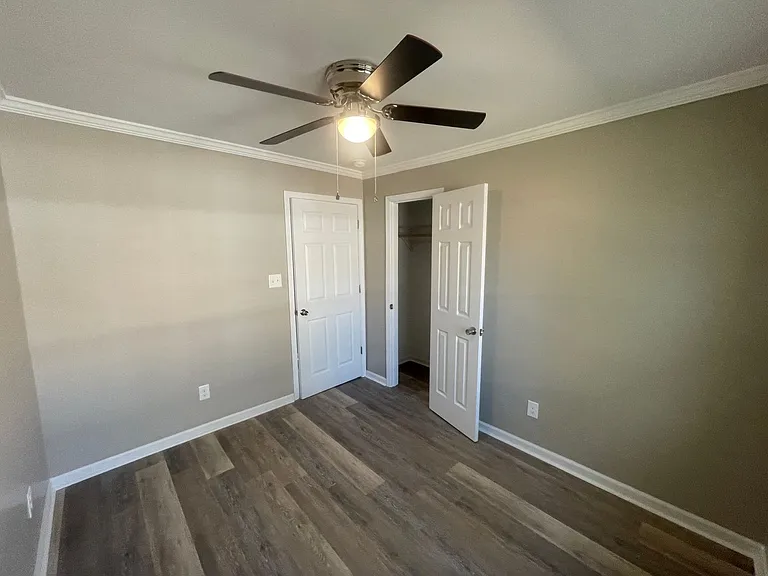 303 Freeman St SE — Photo 11