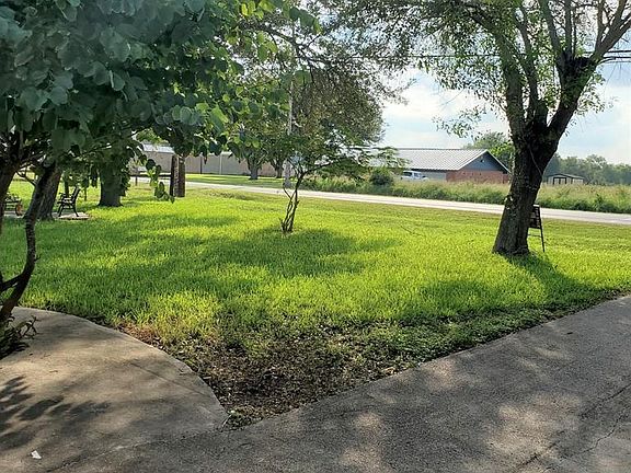 4th image of 23747 N Stuart Place Rd