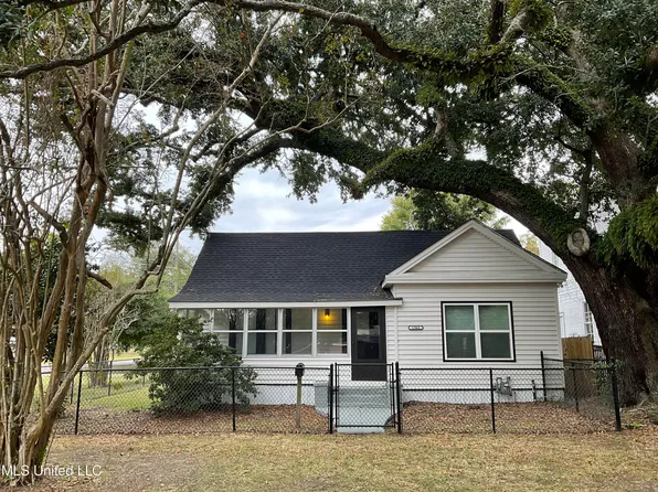 1903 32nd Ave, Gulfport, MS 39501