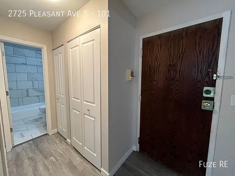 2725 Pleasant Ave #101 — Photo 2