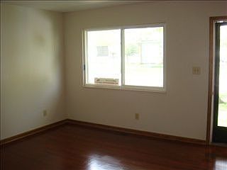 3rd image of 2944 Providence Dr