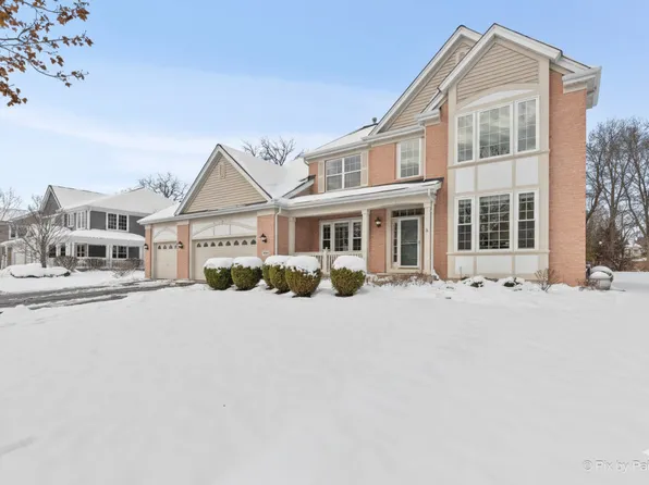 2647 Bainbridge Blvd, West Chicago, IL 60185