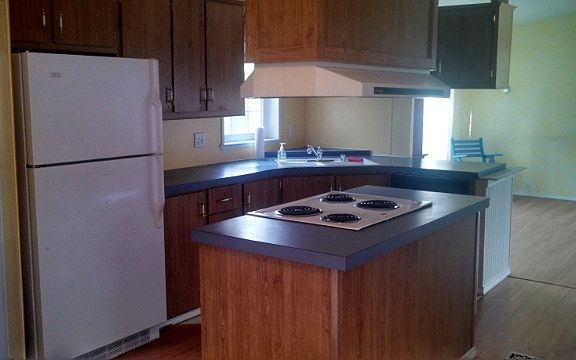4th image of 3708 Owl Ln NE