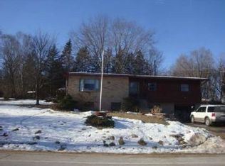 5589 River Rd, Waunakee, WI 53597