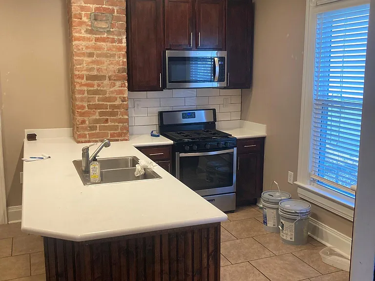 250 Linden Ave — Photo 21