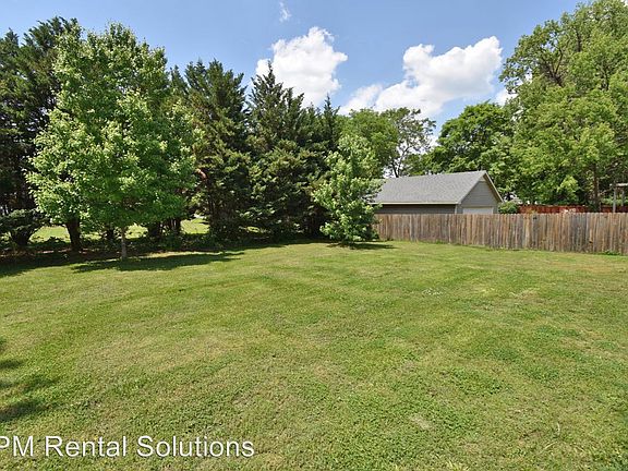 5th image of 2207 General Kirk Dr