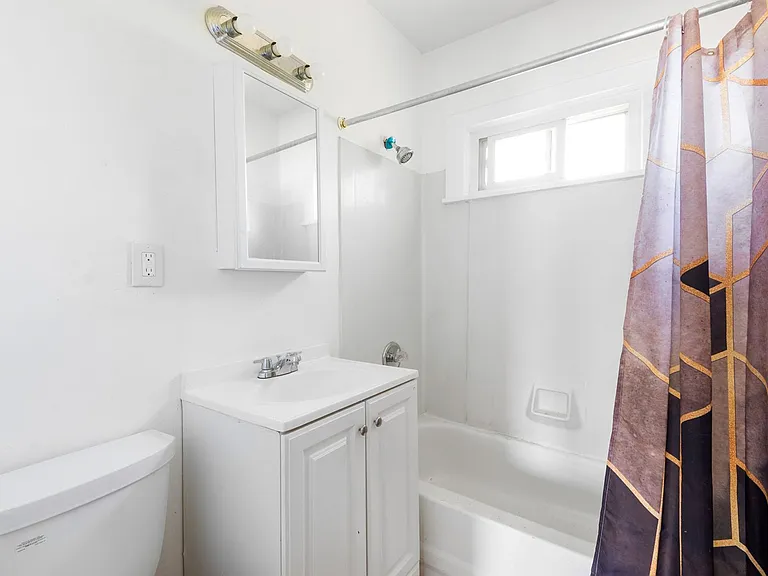 13617 Glenside Rd — Photo 12