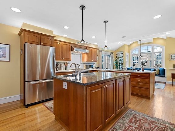 4th image of 37 Brewster Rd