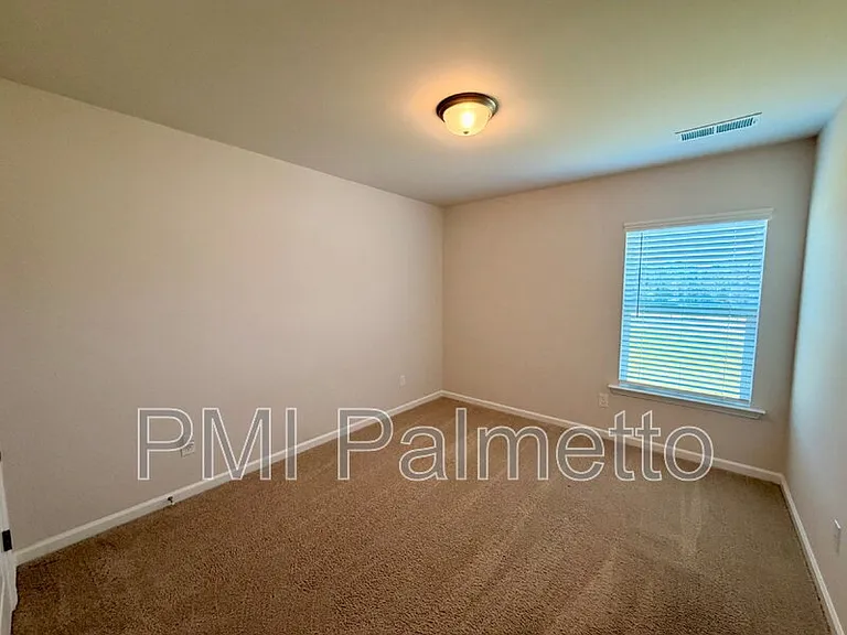 1074 Cornelia St — Photo 18