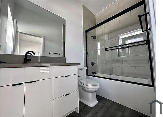5650 Auckland Ave #HALF — Photo 3