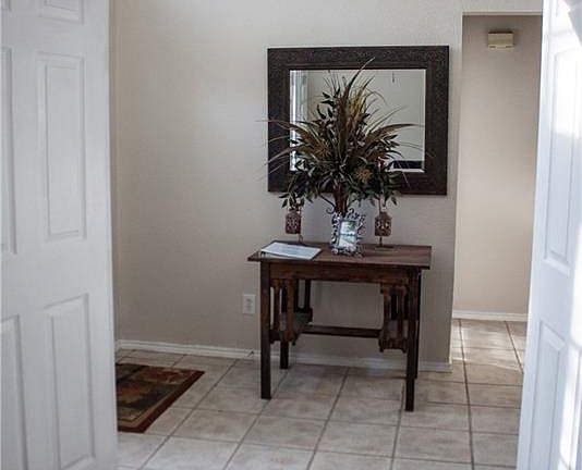 4th image of 801 Harvest Dr