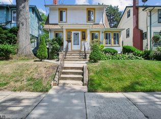 38-40 Richelieu Pl, Newark, NJ 07106