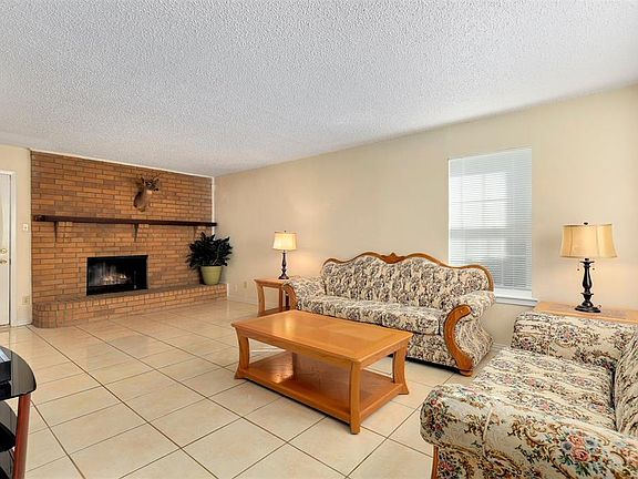 5th image of 3716 Misty Meadow Dr