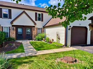 2454 Devonshire Ct, Aurora, IL 60502