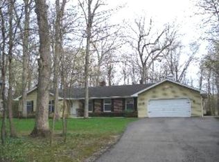 11636 Deerpath Rd, Sycamore, IL 60178