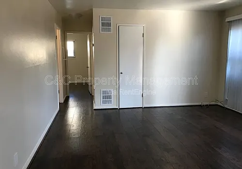 926 Lupin Dr #2 Photo 1