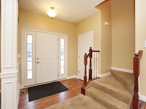 4th image of 118 Pebble Stone Ln