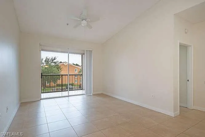 2 bed, 2.0 bath, 1059 sqft, $1,800 — Photo 2