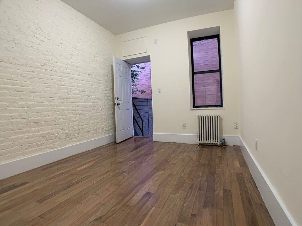 2nd image of 455 Hudson St #1A