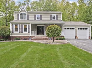 33 Bethlehem Rd, New Windsor, NY 12553