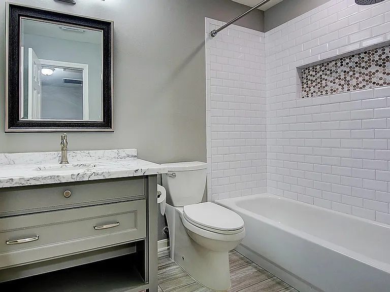 1408 W Webster St — Photo 29