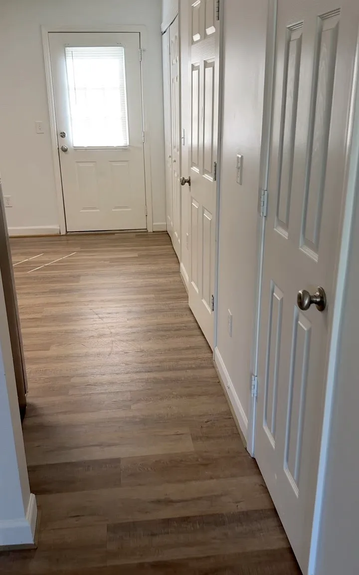 2 bed, 1.5 bath, 1300 sqft, $1,350 — Photo 3