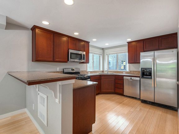 5th image of 8556 Mary Ave NW #A