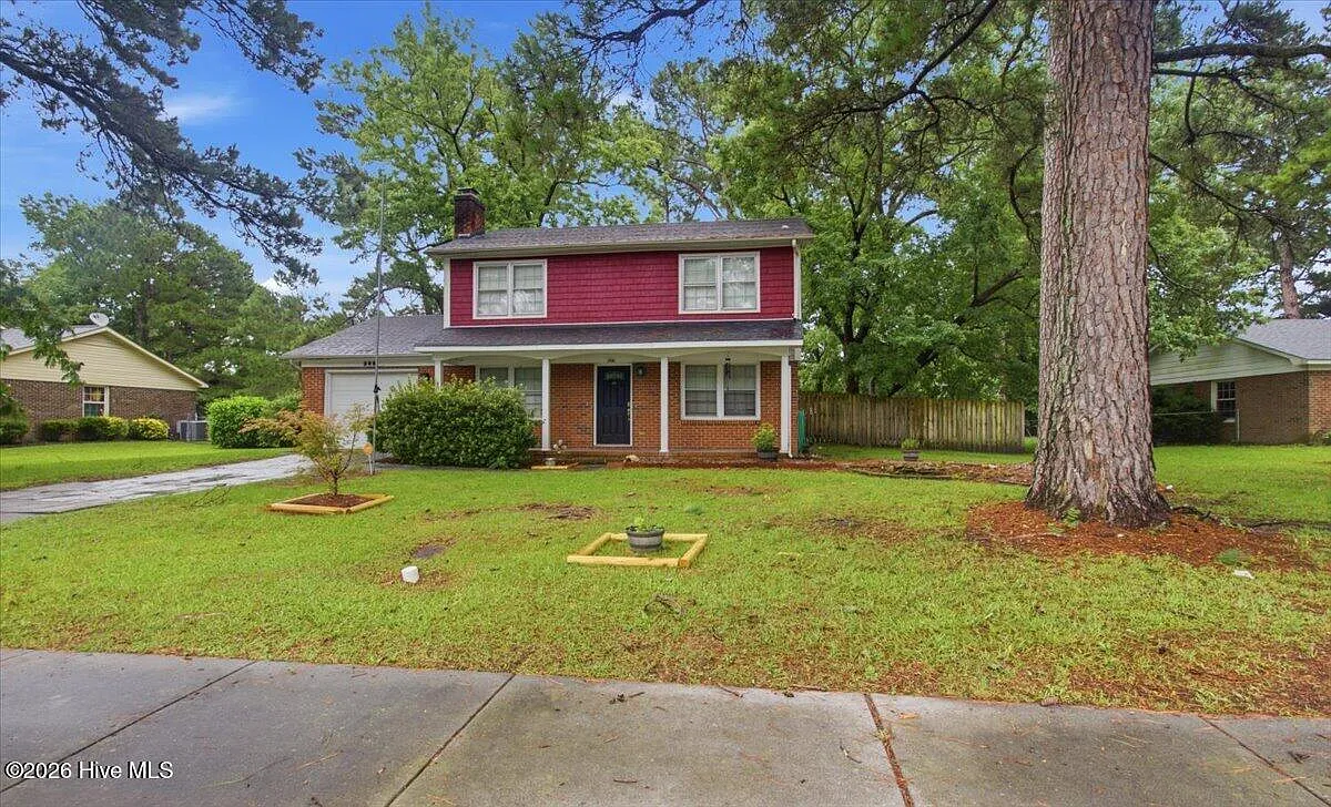 3 bed, 2.5 bath, 1500 sqft, $1,700 — Photo 2