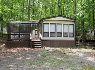 102 Black Cherry Dr, Milford, PA 18337