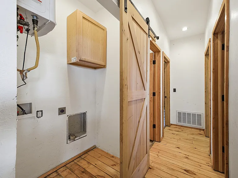 1374 County Street 2919 — Photo 40