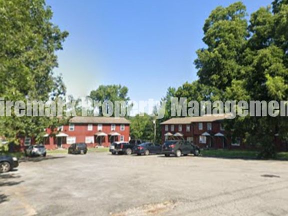 2nd image of 902 E Preston St #0