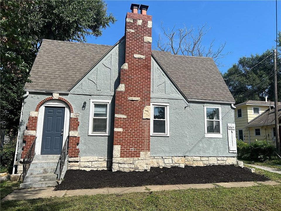 1st image of 3045 N 51st St