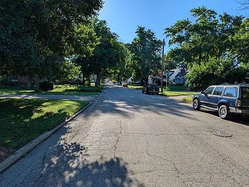 4th image of 1810 W Sunset Ave