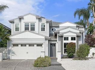5002 Noble Ave, Sherman Oaks, CA 91403