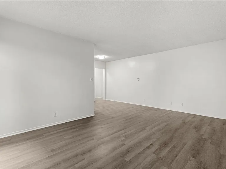 1236 McClellan Dr #5 — Photo 7