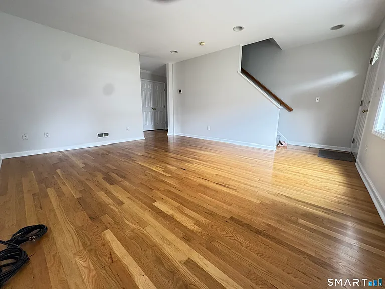 17 Glenwood Ave #A — Photo 2