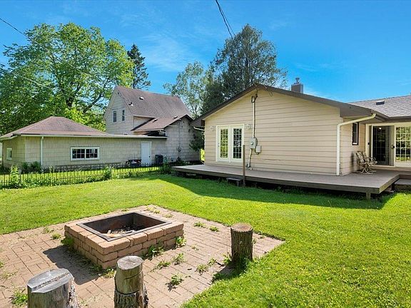 5th image of 412 N Basswood Ave