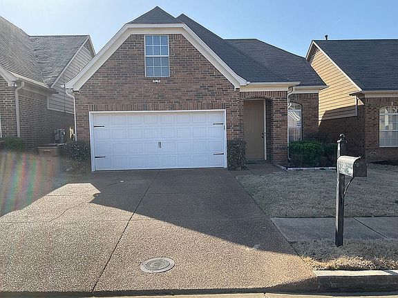 4th image of 911 Stixx Ln
