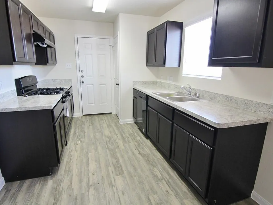 4335 Almeda Meadows Dr