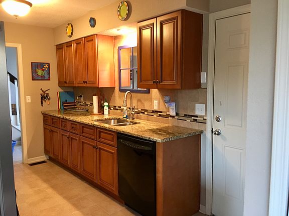 5th image of 12019 E 86th St