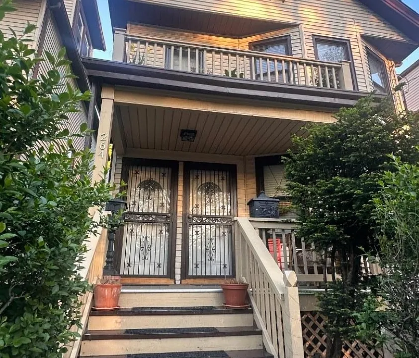 264 Valley St