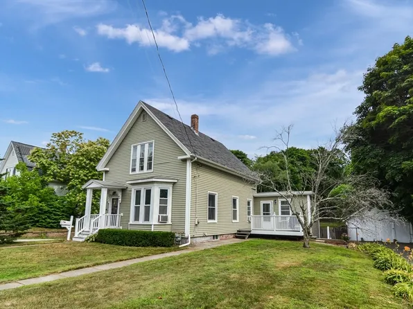345 Webster St, Rockland, MA 02370