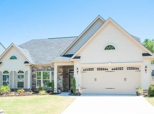 104 Fawn Hill Dr, Simpsonville, SC 29681