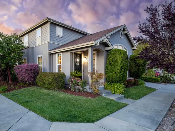 2817 Windmill Drive, Santa Rosa, CA 95403