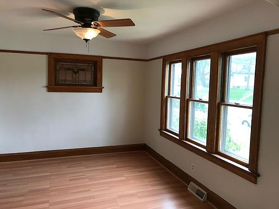 5th image of 1226 Marion Ave