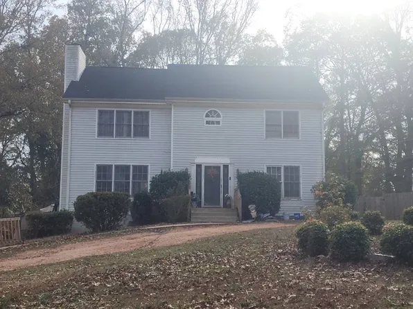 105 Fairfield Cir, Fayetteville, GA 30214
